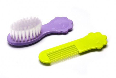 Buy Combs and brushes in Australia
