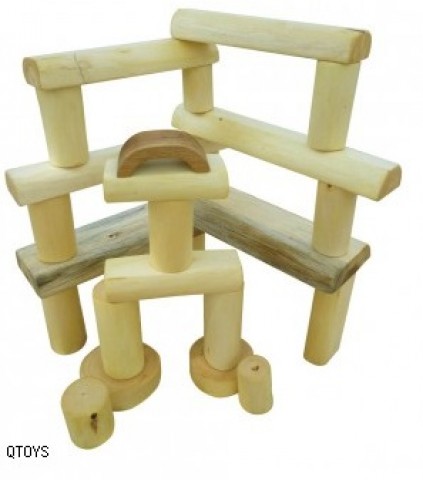 Qtoys Natural Barkless Tree Blocks 42 Pcs