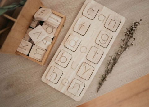 Qtoys C-V-C Word kit