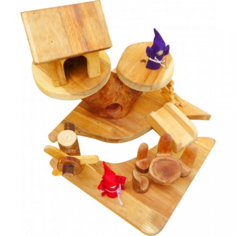 Qtoys Mini Gnome House