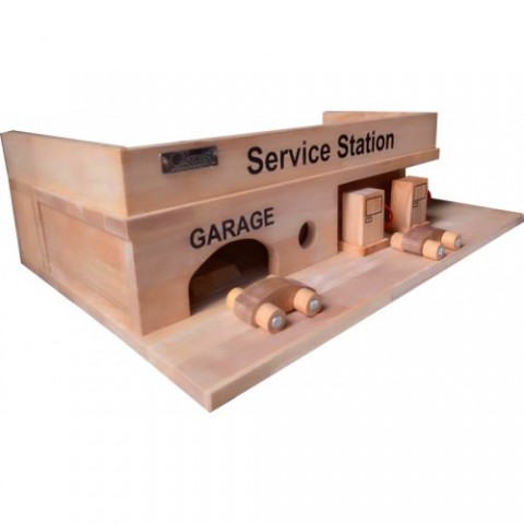 Qtoys Service Station
